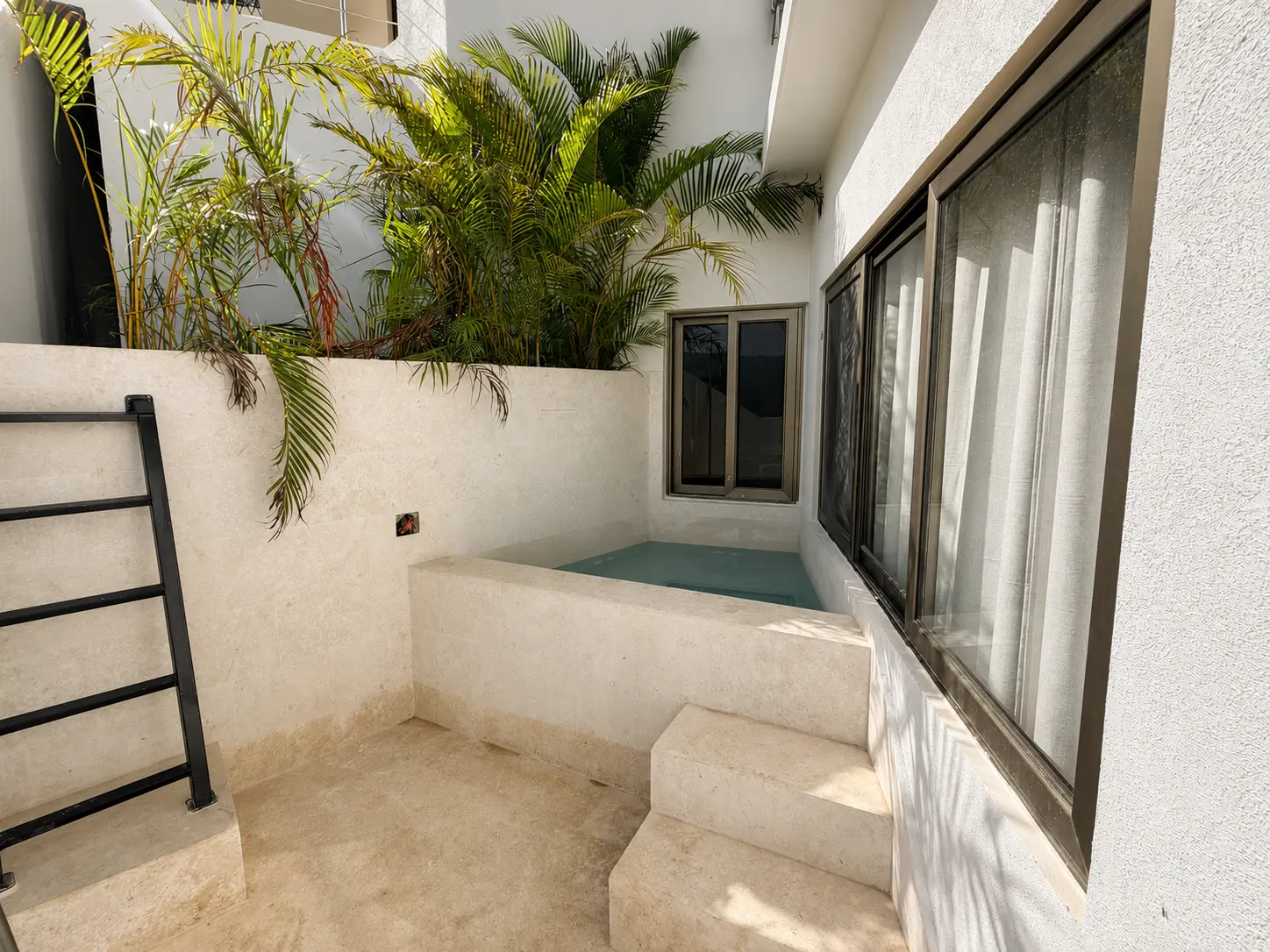 espace jacuzzi végétalisé — Circle View Appartement 2 à Las Terrenas